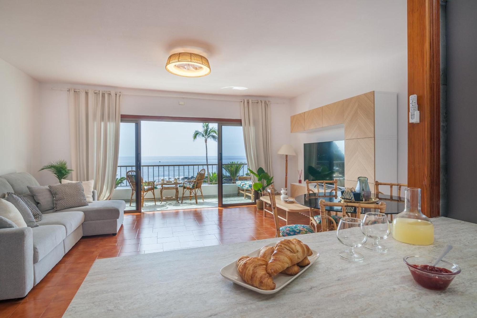 Appartamento Casa De Franco - Ocean View, Terrace, Balcony, 50M From Playa La Arena, Fibre Net Puerto de Santiago  Esterno foto
